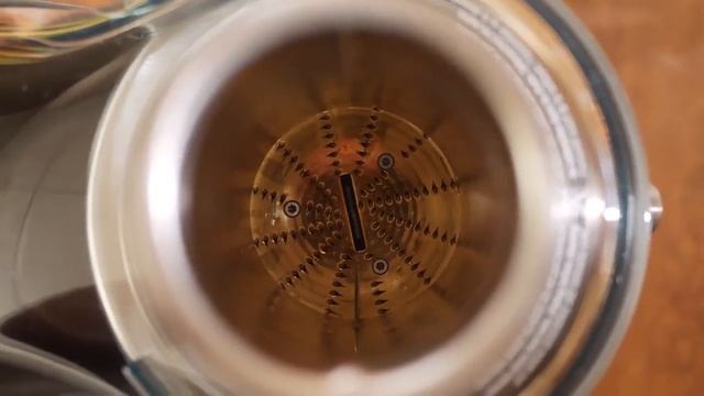 ✅ Breville Juicer vs Omega Juicer | Which Juicer is the Best? - Brand Wars смотреть онлайн