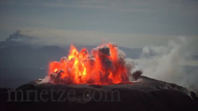 Gunung Ibu Volcano | Вулкан Гунунг Ибу