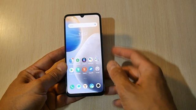 Младший камерофон в семействе. Vivo V23e распаковка и первый взгляд смотреть онлайн