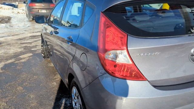 2017 Hyundai Accent GL смотреть онлайн