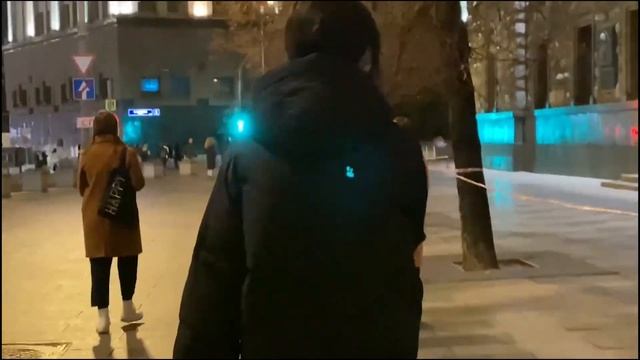 [GT Vlog] Ресторан Кимчи, гулянка по Москве, ночной сорикун, ночевка | Вкусный влог By GlowTeens