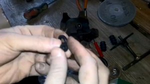 Рено Трафик Задний тормозной суппорт ремонт