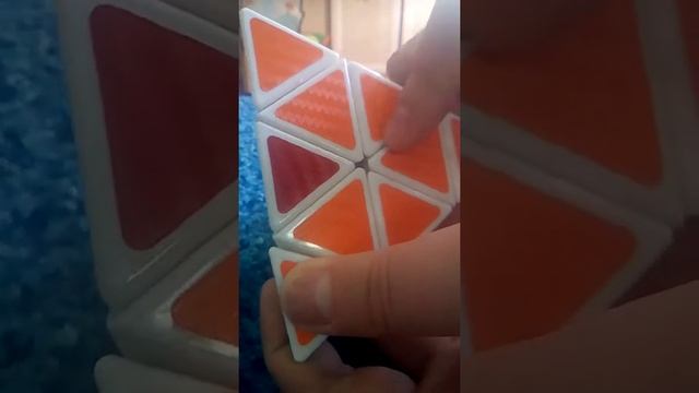 Сборка кубика Рубика (треугольник)