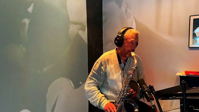 Minor Swing Django Reinhardt sax cover Gypsy Jazz смотреть онлайн