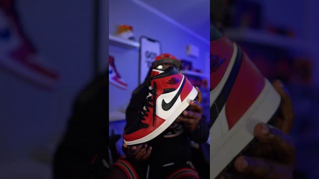 Air Jordan 1 High vs Mid! What’s the Differences? смотреть онлайн