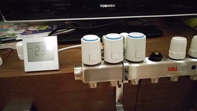 Сервопривод (нормально открытый, 230В) и коллектор из нержавейки Valtec смотреть онлайн