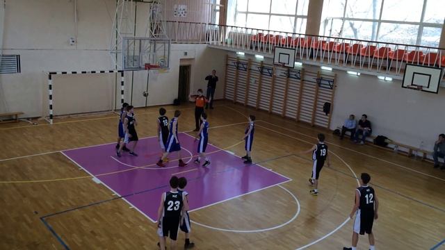 ЮАО - ЦАО (2055) 1 тайм / Москва 2014 / Баскетбол (школьники) смотреть онлайн