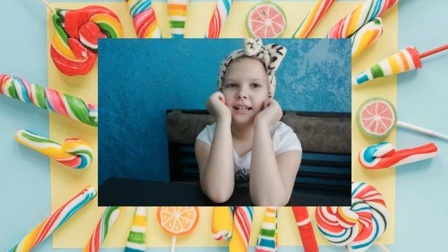 Лиза читает стих к Дню Матери смотреть онлайн