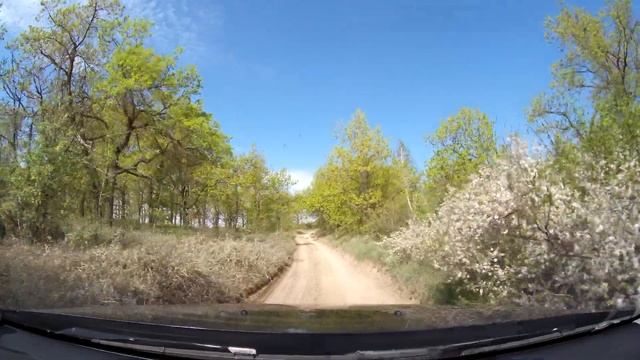 Поездка полевыми дорогами через горы от п. Клёны до Привольска (г. Вольск, Саратовская обл.) смотреть онлайн