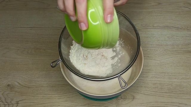 Нежнейший тыквенный торт / тыквенный бисквит с тыквенным кремом / простой рецепт торта без масла смотреть онлайн