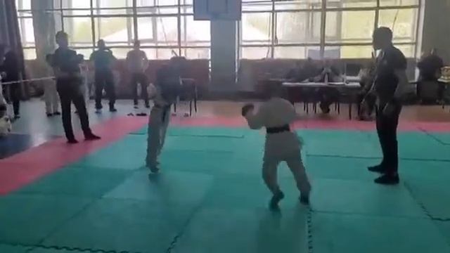 Максимилиан Ковалев .Рукопашный бой смотреть онлайн