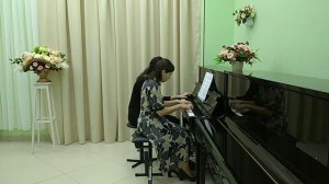 Брамс Венгерский танец №2 Ре минор для фо-но в 4 руки.Исполняют Елена Безнарытная и Мария Щербина.