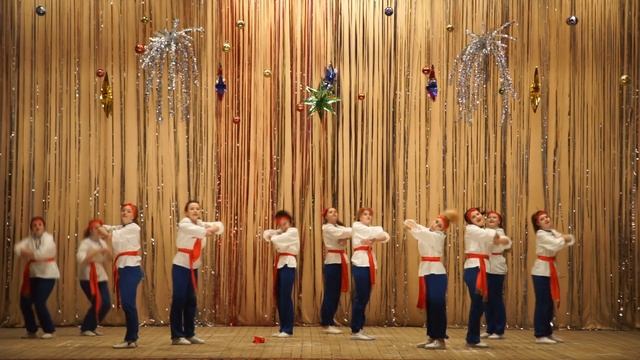 студия танцев "PRO-ДВИЖЕНИЕ". Танец "НАРОДНЫЙ ХИП-ХОП" смотреть онлайн