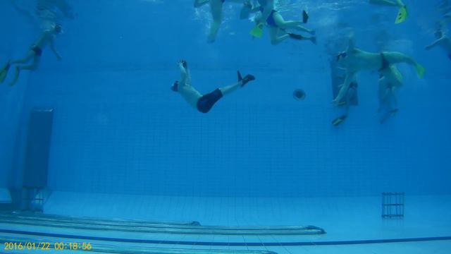 Tikkurilan uimahalli uppopallo 4.2.2020 смотреть онлайн