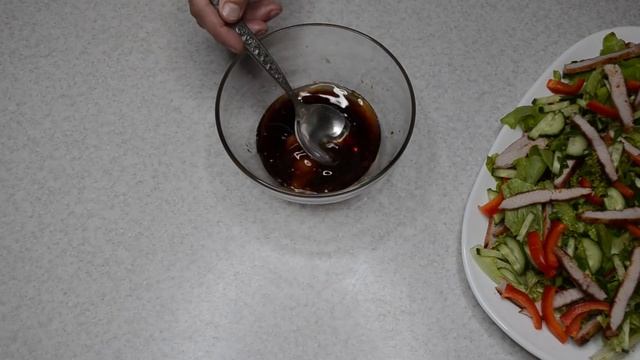 Праздничный стол. Закуски, салаты, горячее смотреть онлайн