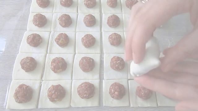 Мини Пирожки в Духовке из Слоёного Теста Dumplings in the oven of puff pastry смотреть онлайн
