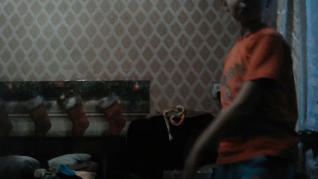 Танцы под разную музыку. смотреть онлайн