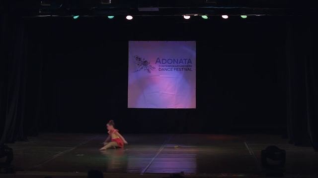 Степичева Лера "Розовыми глазами" / contemporary solo / Adonata '17 смотреть онлайн