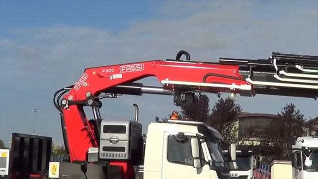 Манипуляторы современная строительная техника Scania Volvo Iveco смотреть онлайн