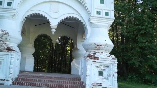 Переславль-Залесский. Часовня-крест на месте рождения царевича Федора. смотреть онлайн