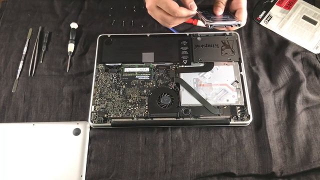 Upgrading Macbook Pro MD101(Mid 2012) RAM & Hard Drive to SSD - Kingston SSD - Hindi/Urdu смотреть онлайн