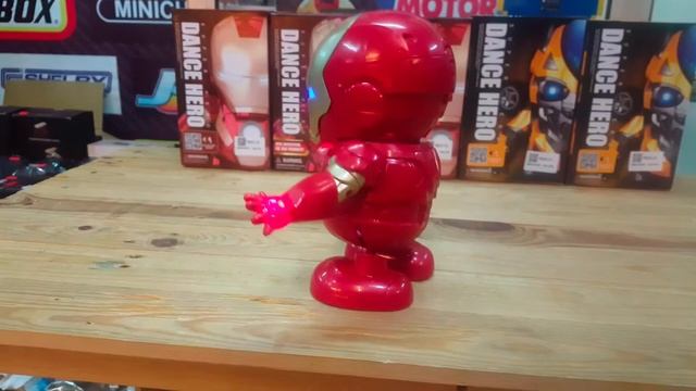 Интерактивная игрушка танцующий супер герой робот трансформер DANCE HERO ROBOT BUMBLEBEE смотреть онлайн