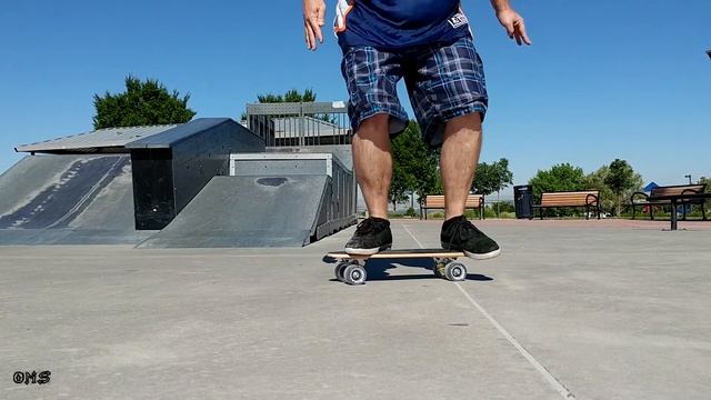 OMS DAILY SKATE 56B 100 VIDEOS!!! RIDGE SKATEBOARD 22" MAPLE MINI CRUISER REVIEW AND UNBOXING!!! смотреть онлайн