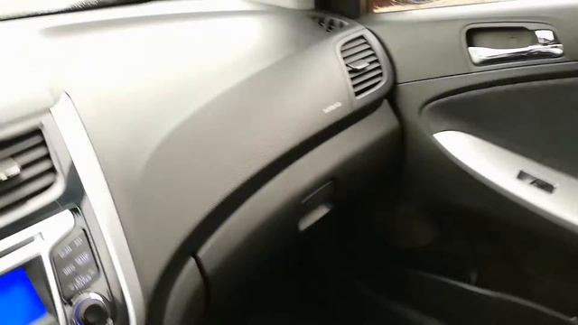 Взял у МАМЫ её машину Hyundai Solaris смотреть онлайн