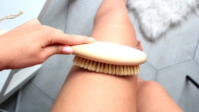 Массаж сухой щеткой от целлюлита | Как правильно делать антицеллюлитный массаж сухой щеткой