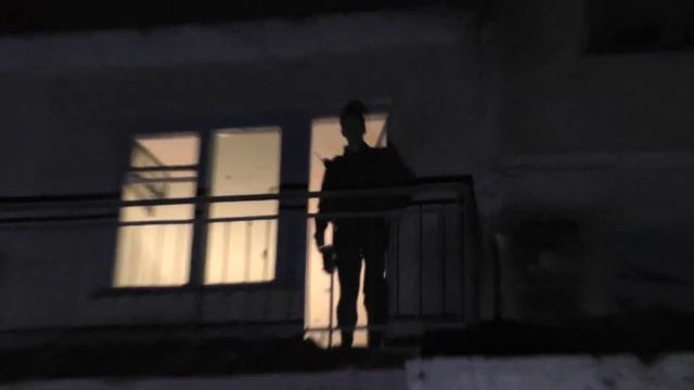 ОСТАВИЛ СКРЫТУЮ КАМЕРУ В ЗАБРОШЕННОМ ДЕТСКОМ ЛАГЕРЕ | ДЕЛАЕМ СТАЛКЕРСКУЮ ХАТУ! смотреть онлайн