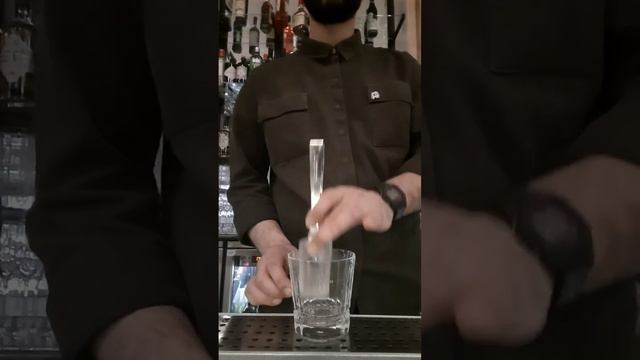 Классический негрони. #ресторан #бар #рецепты #бармен #веселья #коктейли #фихули #вкусно #negroni