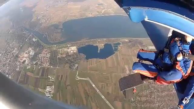 Padobranski Sportski Klub Slobodan Pad - Tandem skok - Ivana Stefanic смотреть онлайн