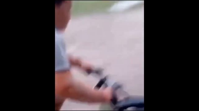 Таран на велосипеде смотреть онлайн