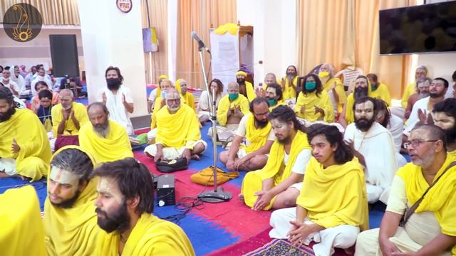 राधा नाम कीर्तन और संध्या आरती смотреть онлайн