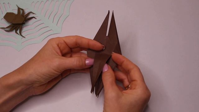 DIY ОРИГАМИ ПАУК из Бумаги. Как сделать бумажного паука своими руками смотреть онлайн