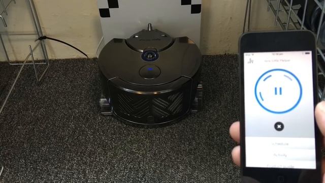 Dyson 360 eye Robot Vacuum Cleaner - Mammoth Real Life Gadget Review смотреть онлайн