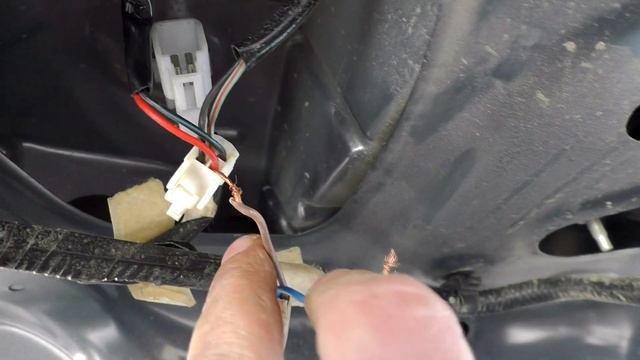 Мазда 3. Как открыть замок багажника из салона? - почему не открывается багажник? смотреть онлайн