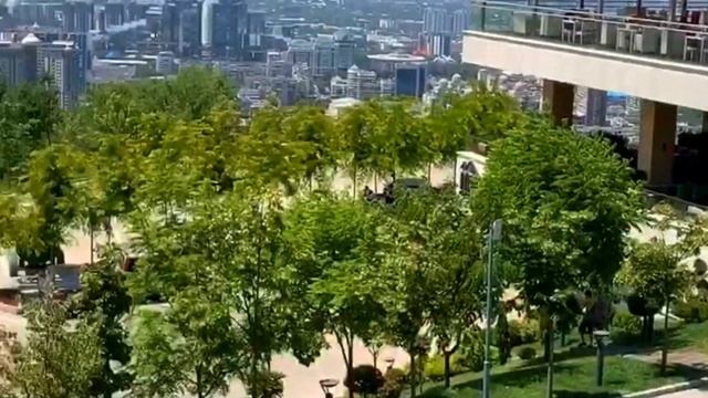 КокТобе «Синий Холм»— гора, в центре города Алматы.Высота — 1130 м. над уровнем моря. Часть 1 . смотреть онлайн