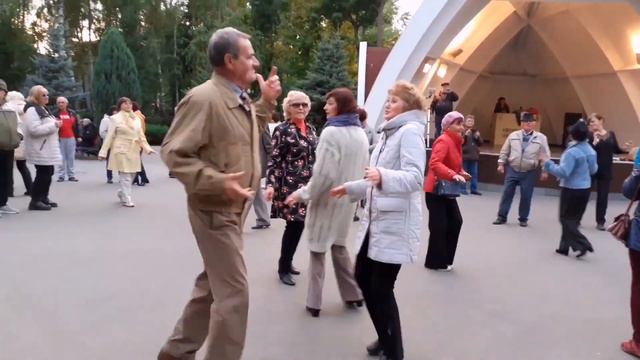 МНЕ РАЗРЕШИЛА МАМА ТВОЯ, А Я РАСХОТЕЛ ЖЕНИТЬСЯ! ТАНЦЫ ХАРЬКОВ СЧАСТЛИВЫЕ МОМЕНТЫ смотреть онлайн