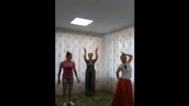 Танцующие скульптуры смотреть онлайн