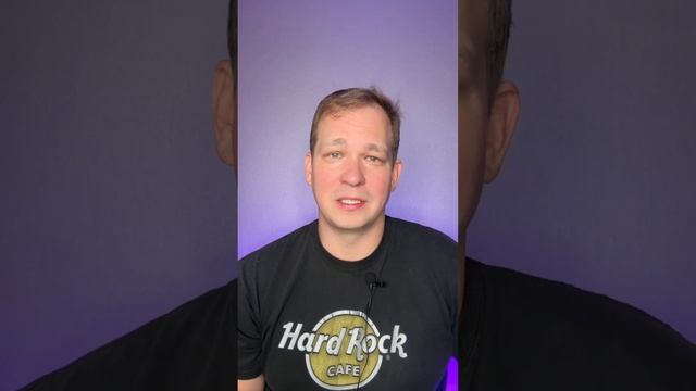 Про спортивненькие мотоциклы #проректор #мотомосква #мото #спортбайк #yamahar1 #cbf650 #er6s #short смотреть онлайн