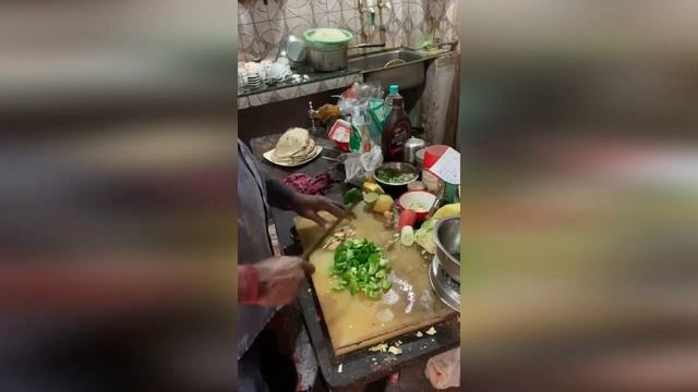 Вегетарианское блюдо Варанаси. смотреть онлайн