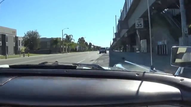 Riding In A 1957 Ford Fairlane 500 Skyliner смотреть онлайн