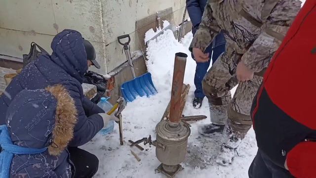 ЭФФЕКТНОЕ ПОЯВЛЕНИЕ ДЕДА МОРОЗА ? смотреть онлайн