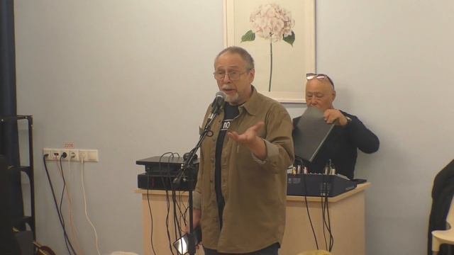 2023-10-22_133614 - Георгий Тарасевич читает стихи Владимира Гаврикова смотреть онлайн