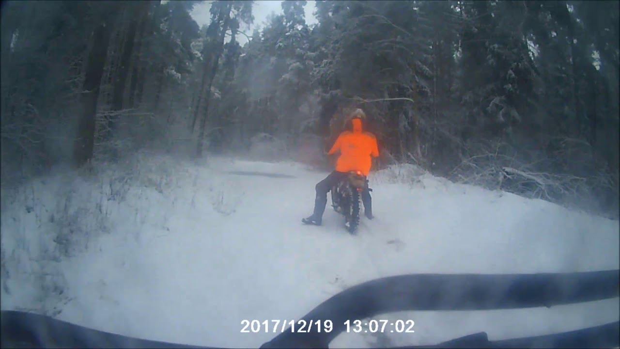 Yamaha Serow XT225 in Russian forest смотреть онлайн