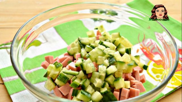 Салат «Нежность» с плавленым сыром и колбасой смотреть онлайн