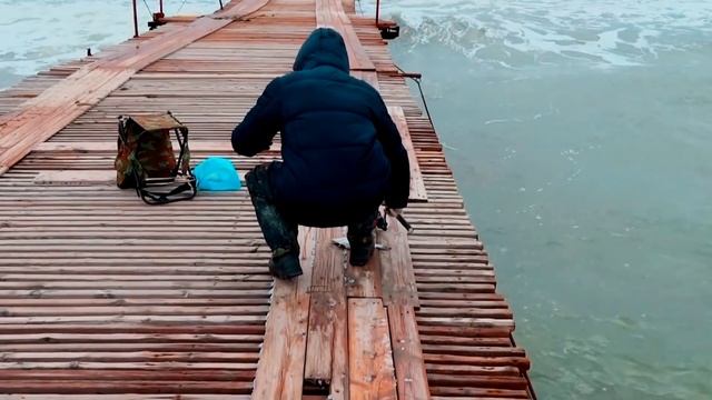 Анапа Центральный пляж 2016 рыбалка на мосту видео http://www.welcometoanapa.ru смотреть онлайн