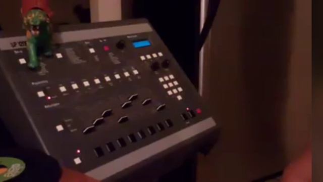 Emu SP1200 Beat 👊💥 смотреть онлайн