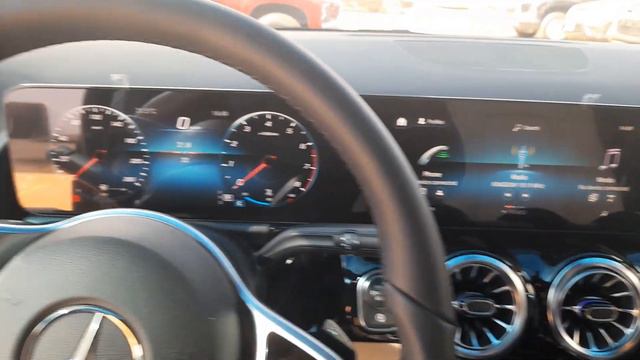 All New 2023 Mercedes Benz GLA 200 in-depth walkaround. #mercedesbenz #gla200 смотреть онлайн